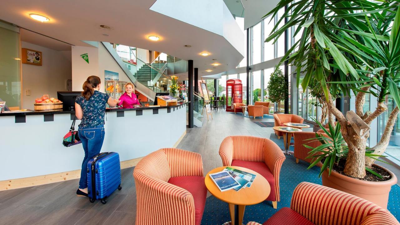 Swiss Heidi Hotel Майенфельд Экстерьер фото